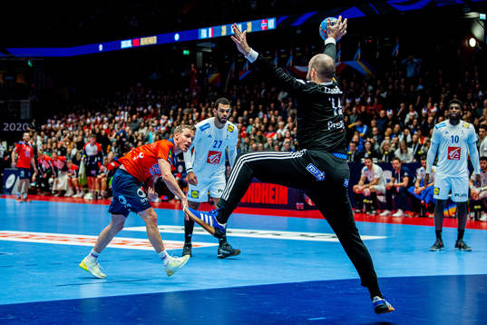 Magnus Jøndal of Norway and goalkeeper Vincent Gerard of