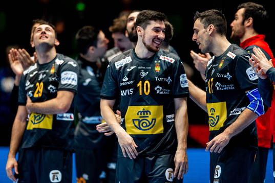 Alex Dujshebaev Dovichebaeva of Spain