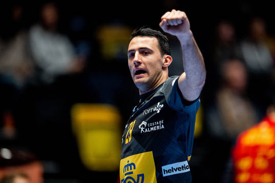 Aitor Ariño Bengoechea of Spain celebrates