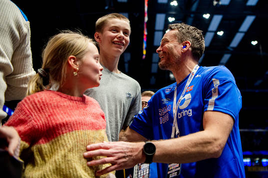 Christian Berge, head coach of Norway, with his daughter