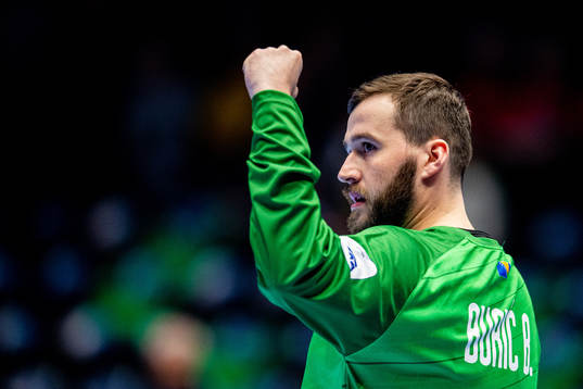Goalkeeper Benjamin Burić of Bosnia-Herzegovina celebrates