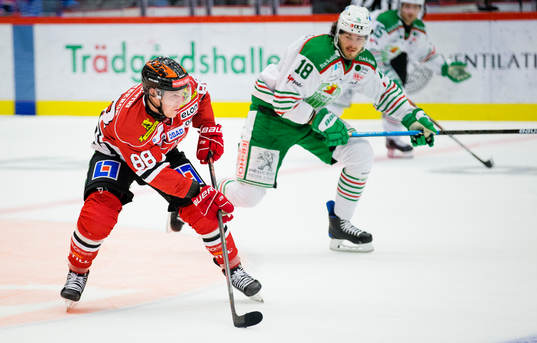 Örebros Joonas Rask och Rögles Dennis Everberg