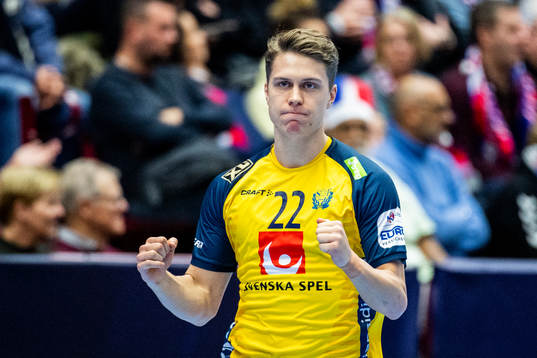Lucas Pellas of Sweden celebrates