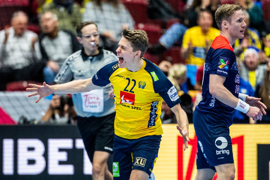 Lucas Pellas of Sweden celebrates