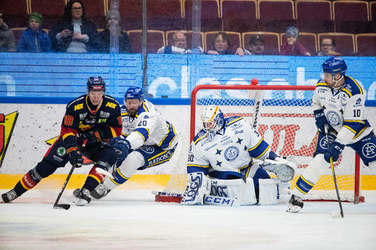 Djurgårdens Simon Johansson och Leksands Mattias Karlsson