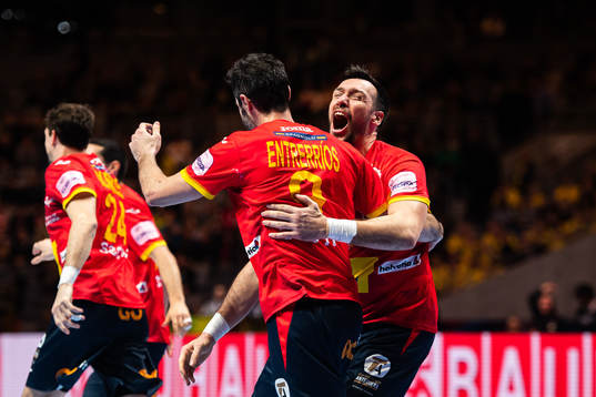Bläddra bland fler bilder av 2020 European Handball Championship, Day 16, Semi Finals, Spain - Slovenia