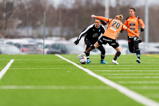 Malmö FFs Malin Gunnarsson och Kristianstads Mia Carlsson