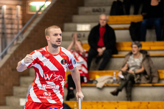 Pixbos Martin Ojaniemi jublar