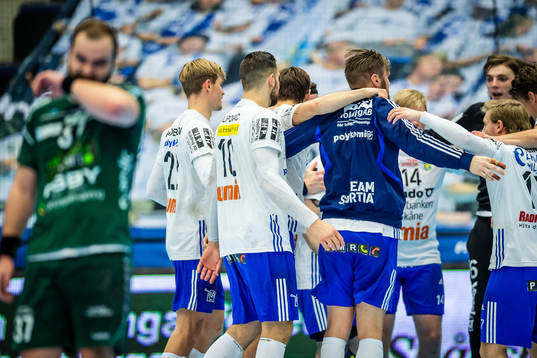 Ystads IFs spelare jublar