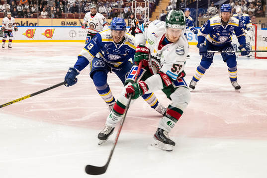 Leksands Jon Knuts och Frölundas Simon Hjalmarsson