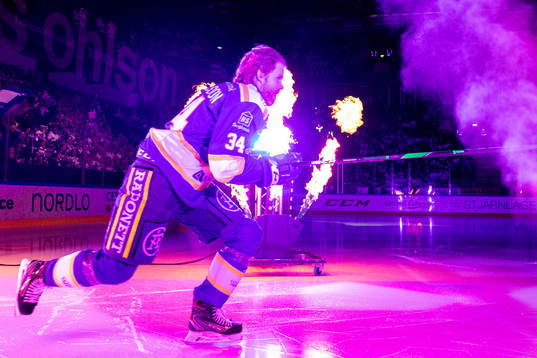 Leksands Philip Samuelsson gör entre