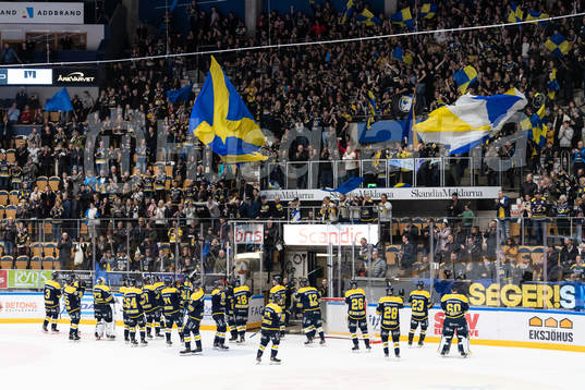 s spelare tackar publiken