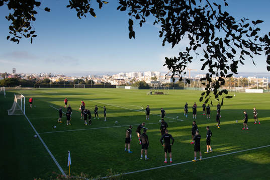 Bläddra bland fler bilder av Fotboll, Häcken, Träningsläger, Dag 1, Träning