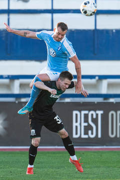 Eric Larsson of Malmö FF and Ilia Vorotnikov of Krasnodar