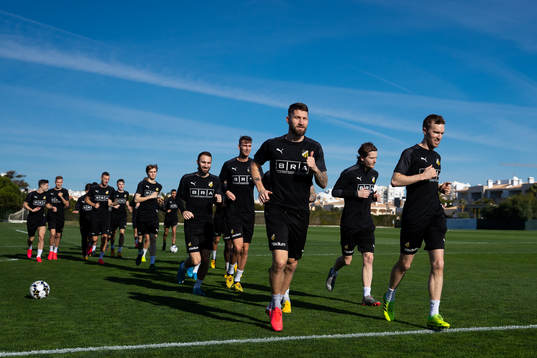 Bläddra bland fler bilder av Fotboll, Häcken, Träningsläger, Dag 2, Träning