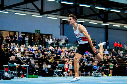 Vladimir Vukicevic of Norway competes to win the men's 60