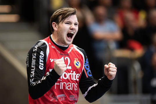 Redbergslids målvakt Kristian Zetterlund jublar