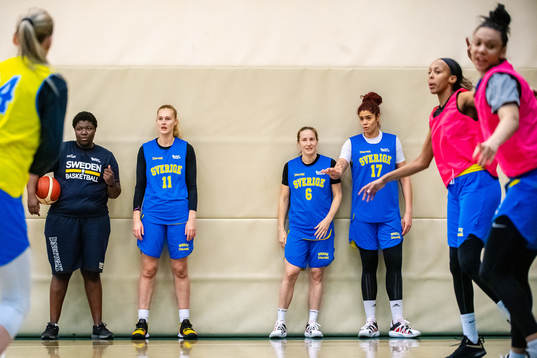 Assistant coachCaroline Muzito-Bagenda, Regan Magarity,