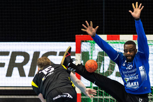 Guifs målvakt Herdeiro Lucau