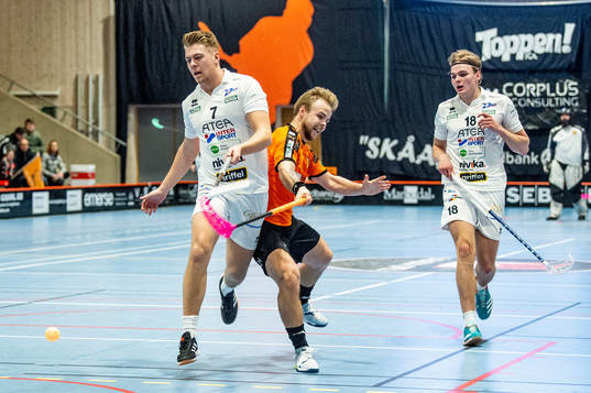 Växjös André Andersson och Philip Fox mot Höllvikens