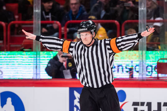 The referee disallows the 3-1 by Russia