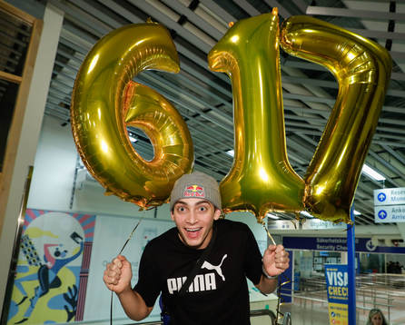 Armand Duplantis as he arrives at Skavsta airport