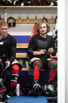 Malmö Redhawks Adam Brodecki innan ishockeymatchen i SHL
