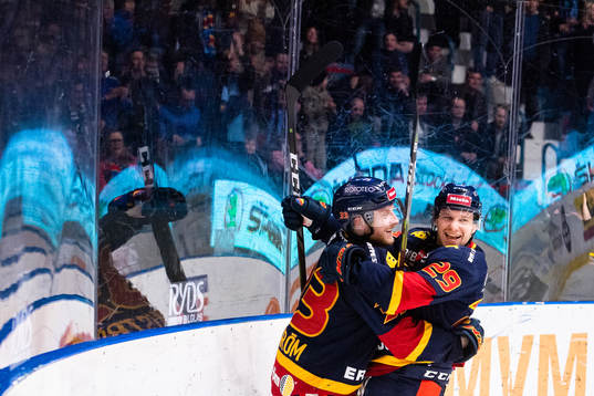 Djurgårdens Linus Hultström och Sebastian Strandberg