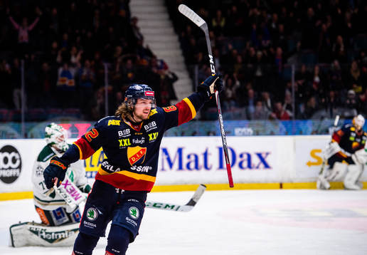 Djurgårdens Manuel Ågren jublar