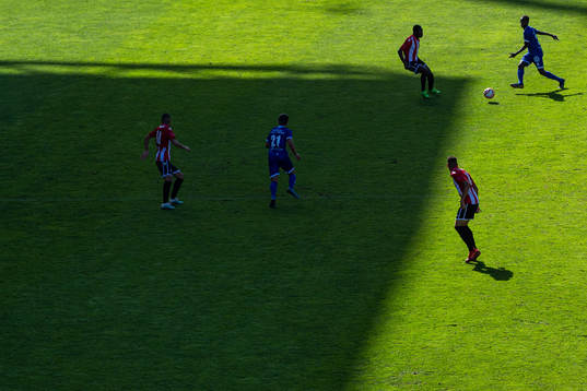 Noah Alexandersson and Alhassan Yusuf Abdullahi of IFK