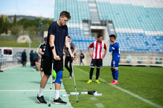 Emil Holm of IFK Göteborg with crutches