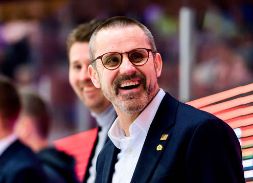 Skellefteås tränare Tommy Samuelsson jublar