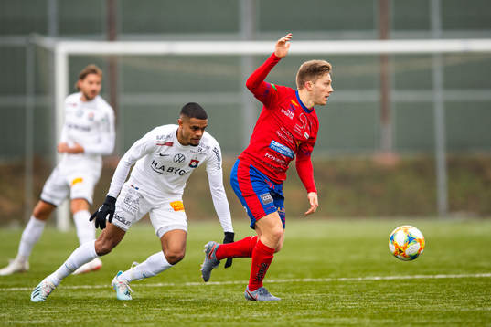 Örgrytes Adhavan Rajomohan och Tvååkers David Struski