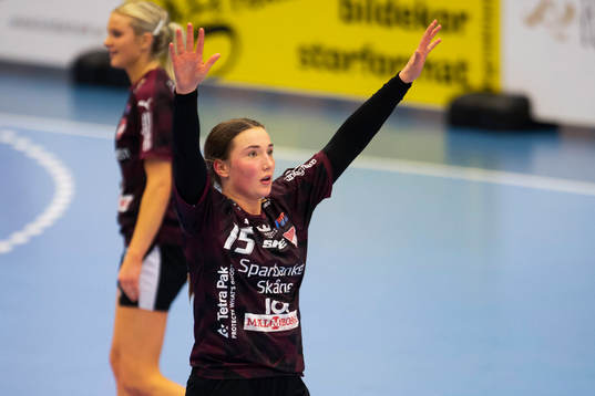 Lugis Olivia Löfqvist jublar