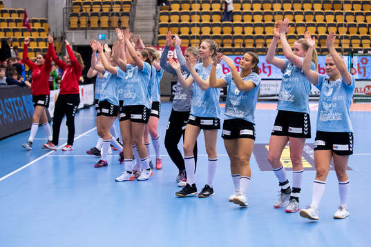 H65 Höörs spelare jublar
