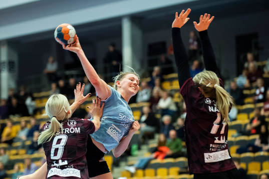 H65 Höörs Anna Johansson och Lugis Sara Carlström