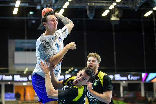 Hallbys Jonathan Wiklund och Sävehofs Stefan Sunajko