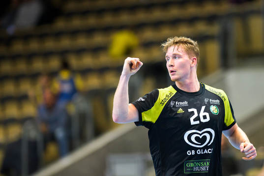 Sävehofs Jonathan Edvardsson jublar