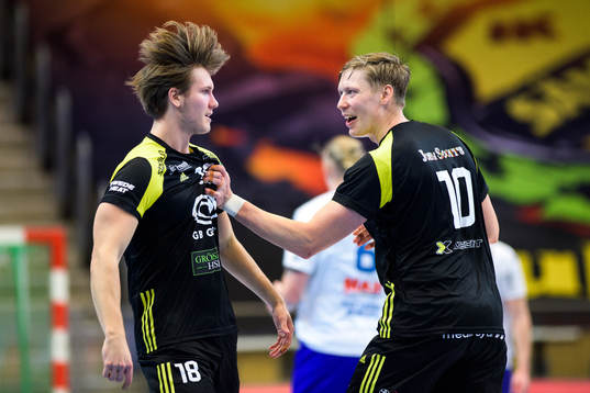 Sävehofs Pontus Brolin och Christoffer Brännberger jublar
