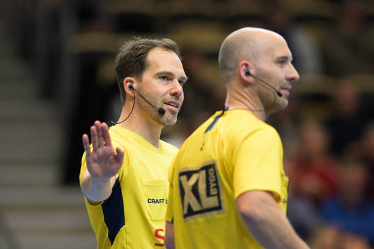 Domare Niclas Persson och Mikael Svensson