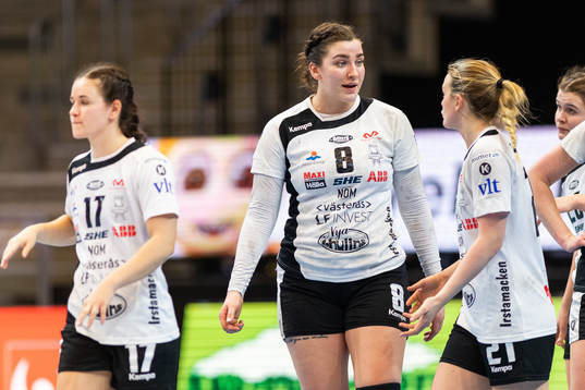 VästeråsIrstas Victoria Otrander och Viola Paulsen deppar