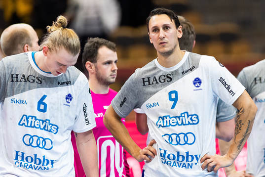 Hallbys Robin Svensson och Jonathan Wiklund deppar
