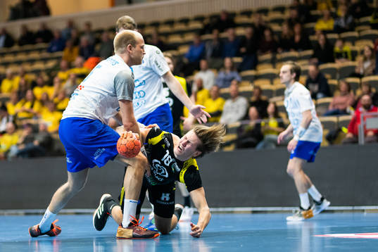 Hallbys Oskar Hedvall och Sävehofs Pontus Brolin
