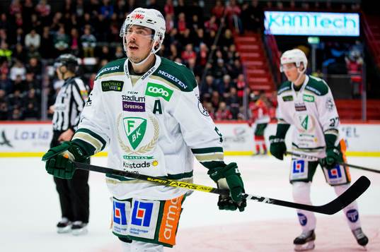 Färjestads Sebastian Erixon deppar