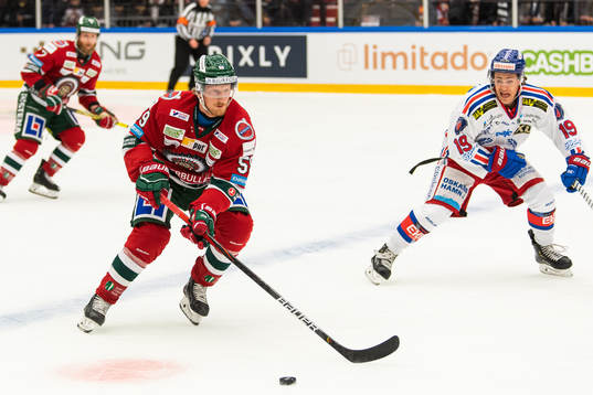 Frölundas Simon Hjalmarsson och Oskarshamns Tyler Kelleher