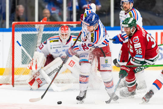 Oskarshamns Markus Modigs och Frölundas Brandon Gormley