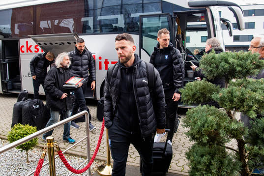 Erdal Rakip arrives at the hotel
