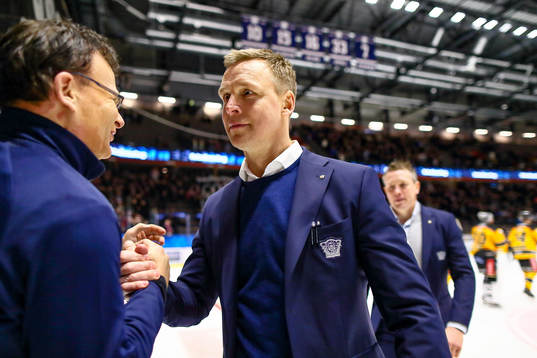 Linköpings tränare Bert Robertsson jublar