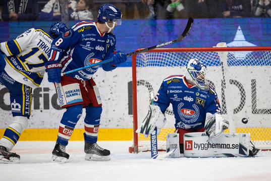 1-0 bakom Oskarshamns målvakt Richard Bachman