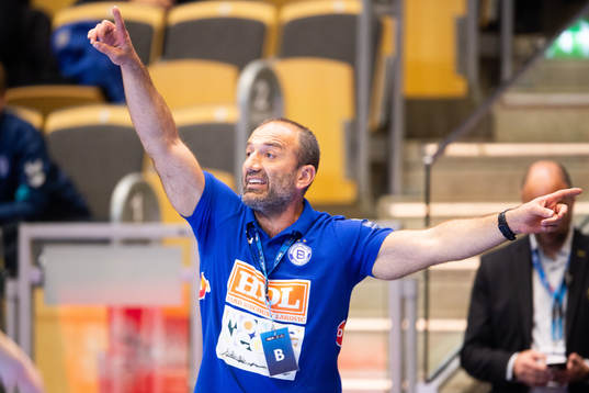 Buducnost tränare Dragan Adzic